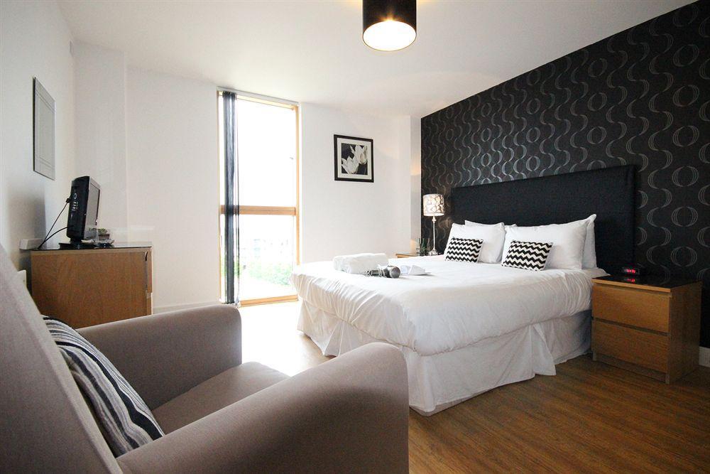 Cotels At Vizion Serviced Apartments, Superfast Broadband, Central Location, Free Parking, Fully Equipped Kitchen Milton Keynes Exteriör bild