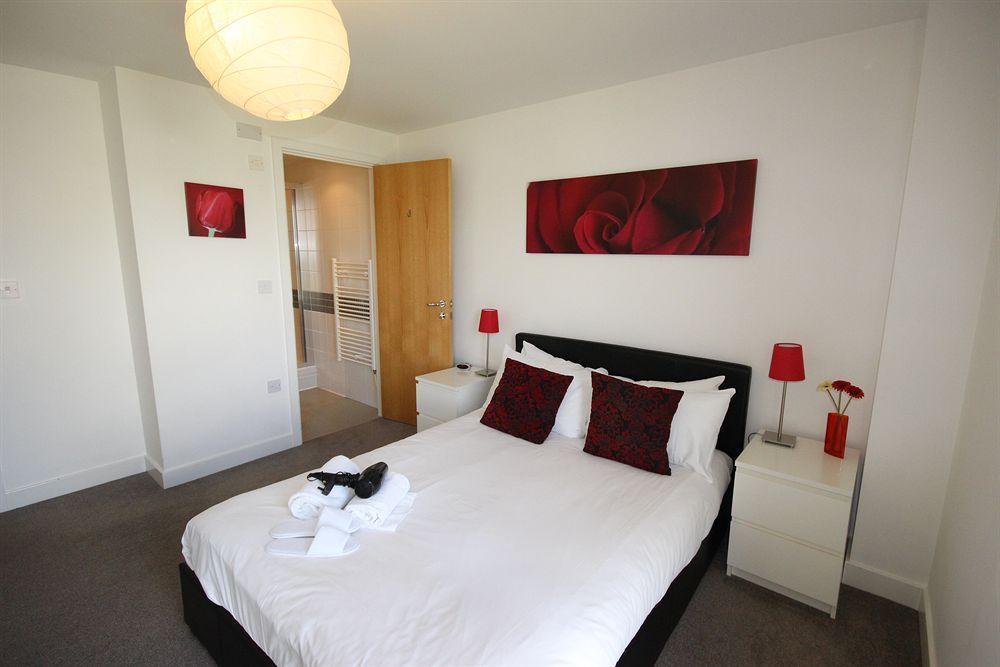 Cotels At Vizion Serviced Apartments, Superfast Broadband, Central Location, Free Parking, Fully Equipped Kitchen Milton Keynes Exteriör bild