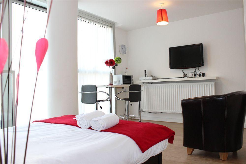 Cotels At Vizion Serviced Apartments, Superfast Broadband, Central Location, Free Parking, Fully Equipped Kitchen Milton Keynes Exteriör bild