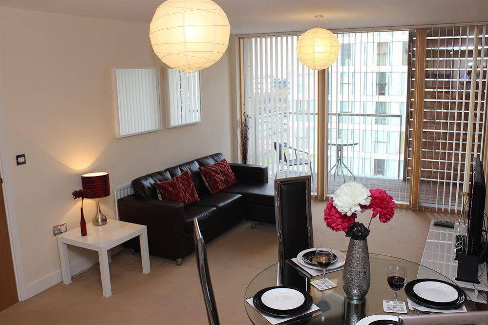Cotels At Vizion Serviced Apartments, Superfast Broadband, Central Location, Free Parking, Fully Equipped Kitchen Milton Keynes Exteriör bild